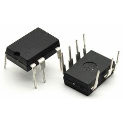 Circuit intégré ICE3BR0665J DIP7