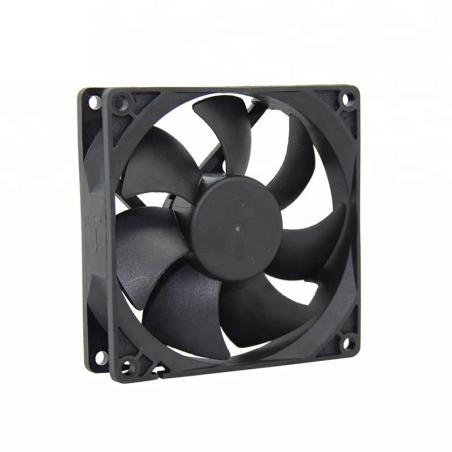 Ventilateur DC12V 0.34A 12x12x3.8cm