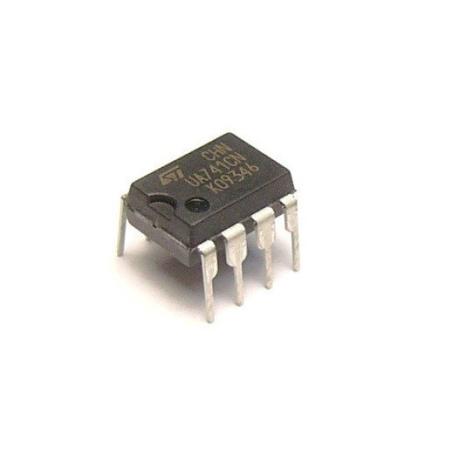 LM741 Operational Amplifier